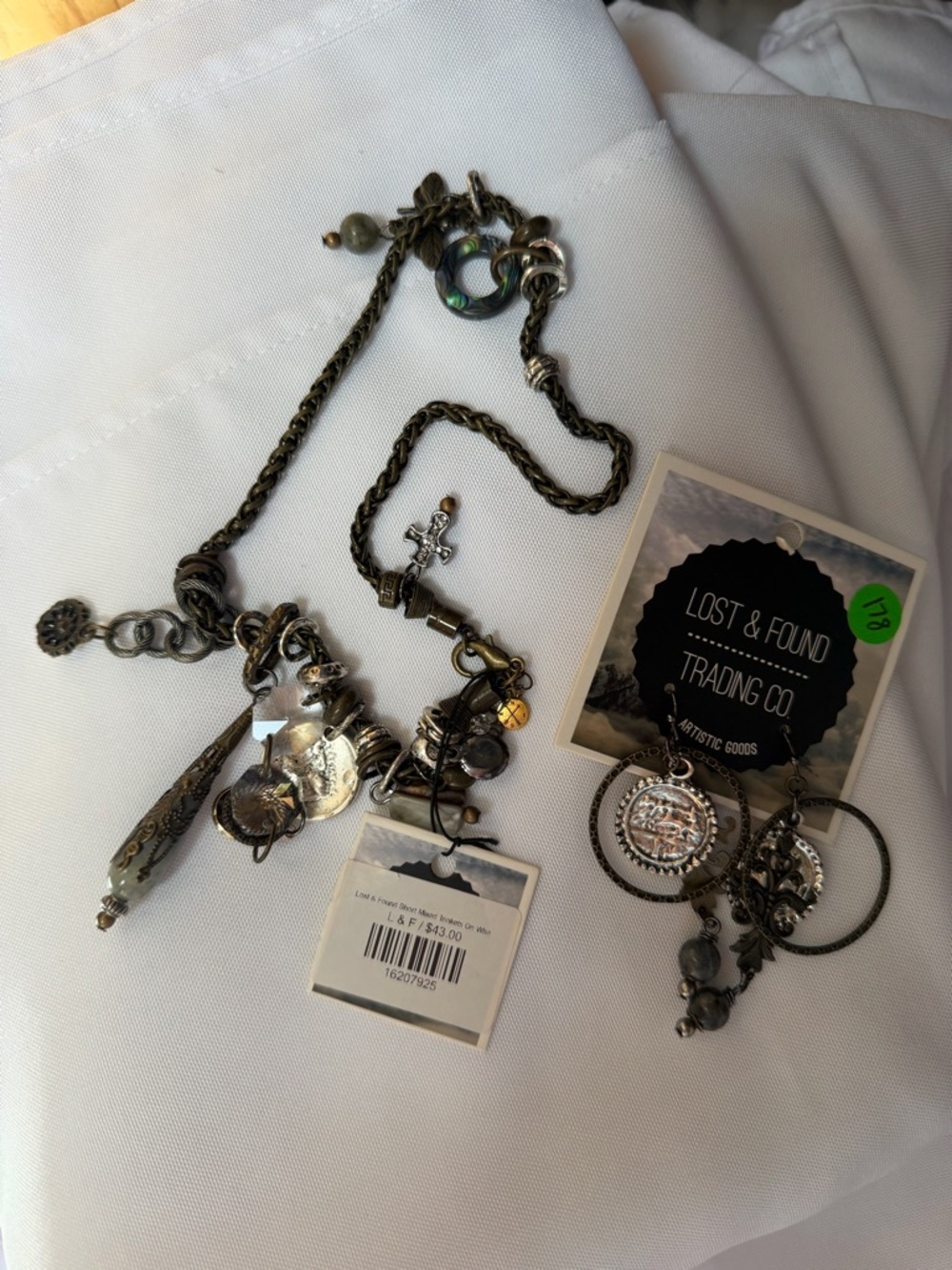 Women’s Jewelry necklace & Dangle Earrings
